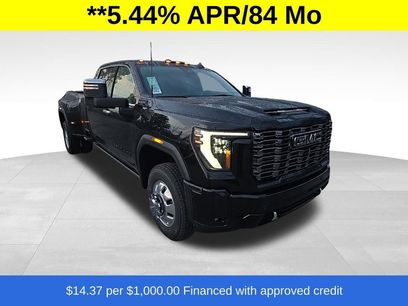 New 2026 GMC Sierra 3500 Denali Ultimate w/ LPO, Black Badging Package