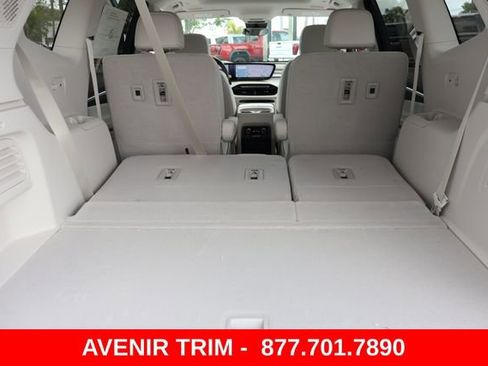 New 2026 Buick Enclave Avenir w/ Super Cruise Package FWD image 21