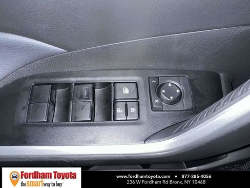 Used 2025 Toyota RAV4 LE AWD/4WD image 16