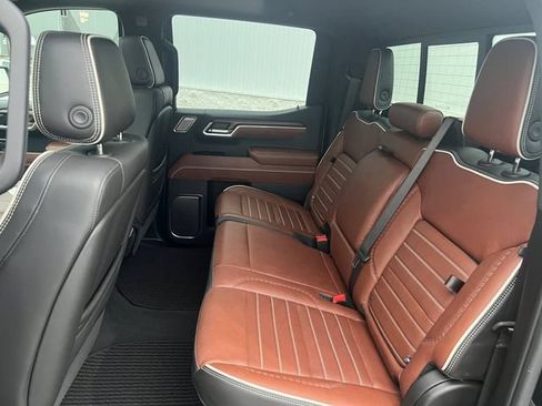 Used 2025 GMC Sierra 1500 Denali Ultimate AWD/4WD image 18