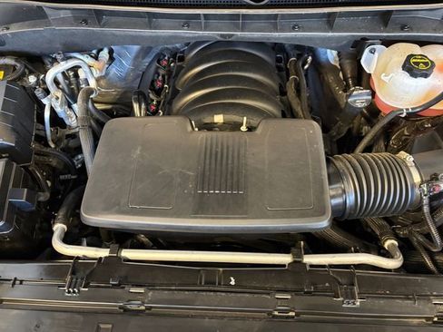 Used 2025 GMC Yukon AT4 w/ AT4 Premium Package AWD/4WD image 31
