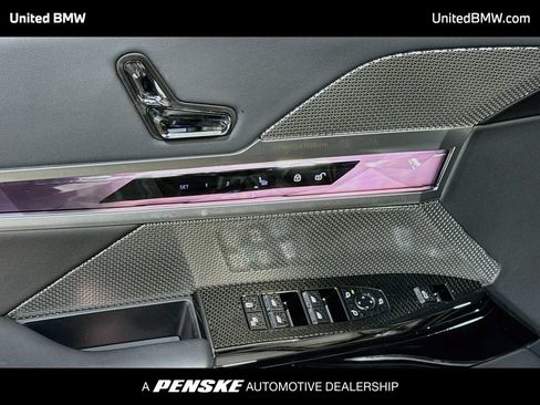 Used 2025 BMW i7 xDrive60 w/ Executive Package AWD/4WD image 10
