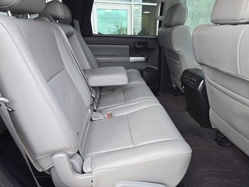 Used 2019 Toyota Sequoia SR5 w/ Premium Package image 29