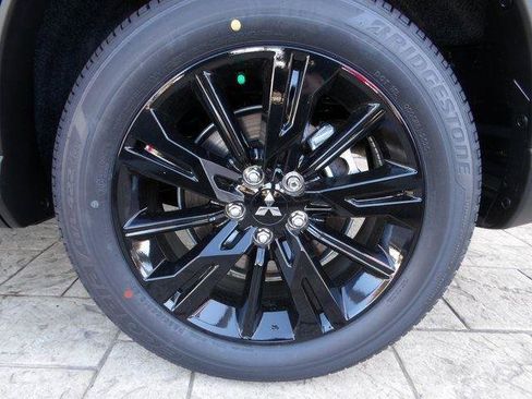 New 2026 Mitsubishi Eclipse Cross LE image 11