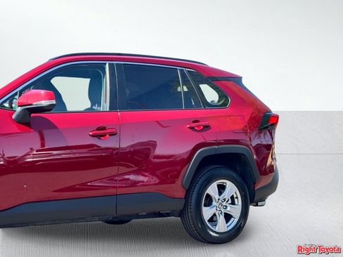 Certified 2025 Toyota RAV4 XLE AWD/4WD image 9