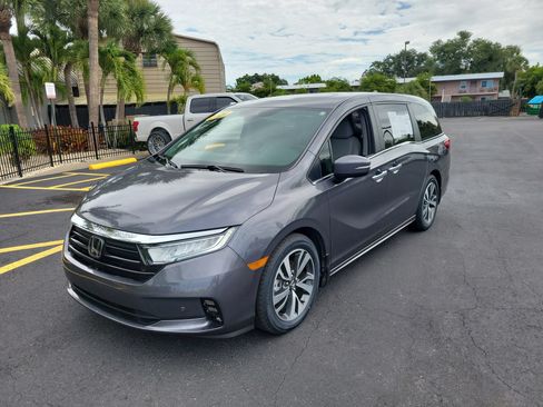 Used 2024 Honda Odyssey Touring image 11