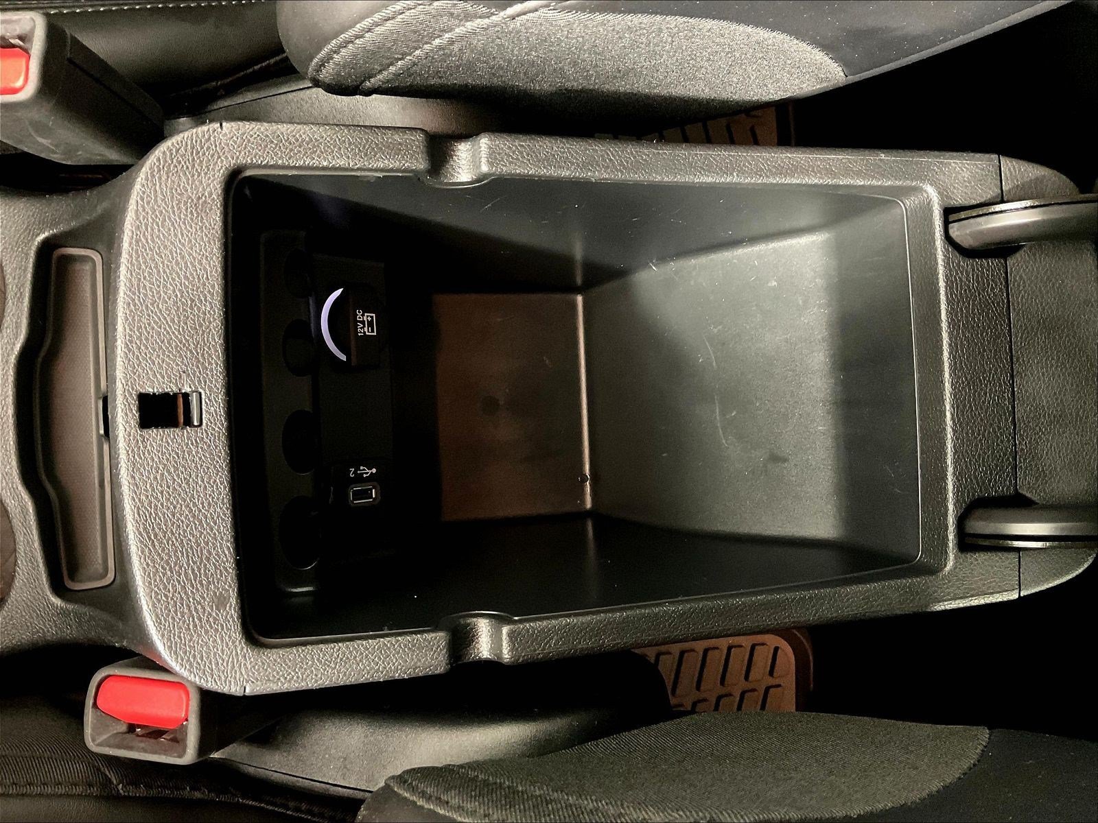 Used 2020 Jeep Cherokee Latitude Plus FWD image 16