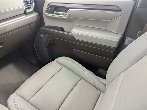 Certified 2023 GMC Sierra 1500 SLT w/ SLT Convenience Package image 13