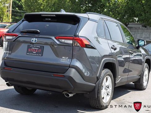 Used 2021 Toyota RAV4 XLE w/ Convenience Package AWD/4WD image 17
