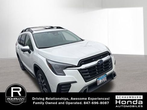 Used 2023 Subaru Ascent Touring image 3