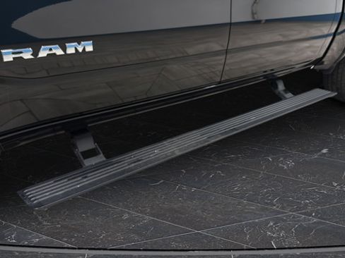 Used 2025 RAM 1500 Laramie AWD/4WD image 46