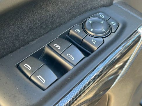 Used 2021 GMC Sierra 1500 AT4 image 25