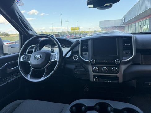 Used 2024 RAM 2500 Big Horn AWD/4WD image 7