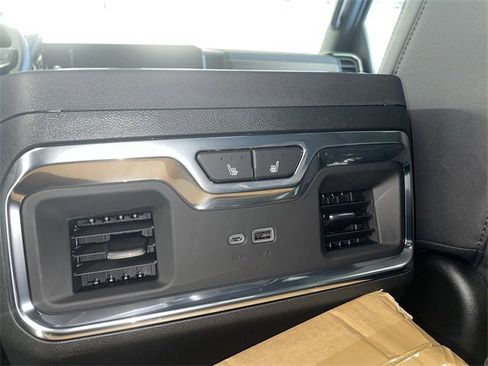 New 2026 Chevrolet Silverado 3500 High Country w/ High Country Premium Package image 17