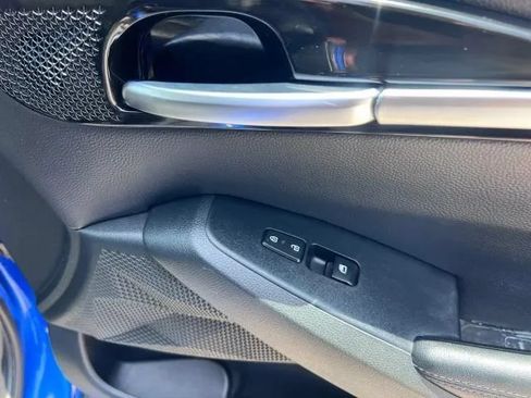 Used 2021 Kia Seltos S FWD image 35