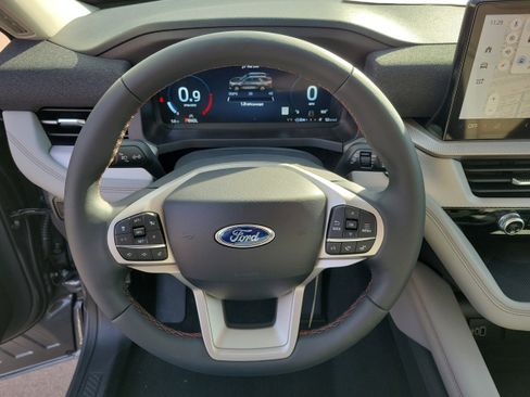 New 2026 Ford Explorer Active w/ Active Comfort Package image 24