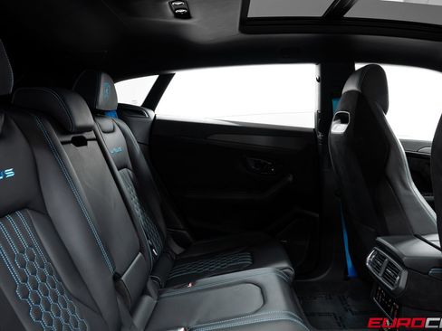 Used 2024 Lamborghini Urus Performante AWD/4WD image 45