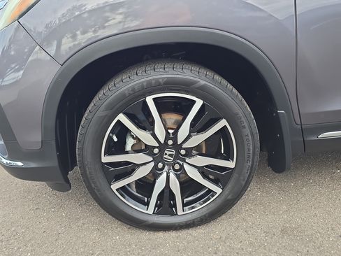 Used 2019 Honda Pilot Touring image 39