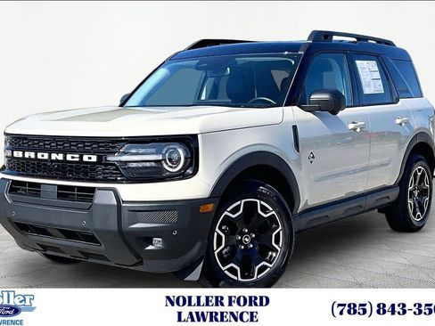 Certified 2025 Ford Bronco Sport Outer Banks w/ Outer Banks Tech Package+ AWD/4WD image 1