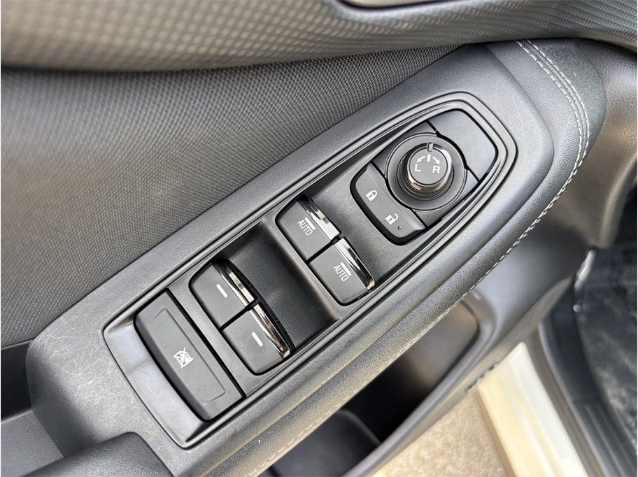 Used 2024 Subaru Forester Premium AWD/4WD image 20