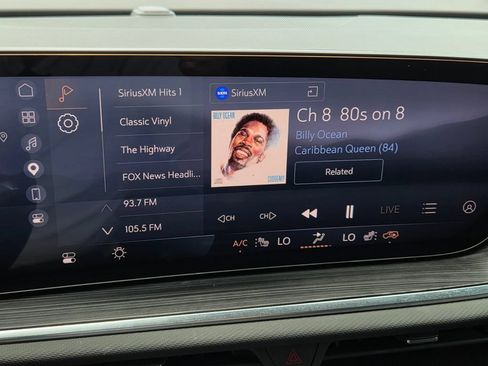 Used 2025 Buick Envision Preferred AWD/4WD image 25