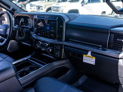 Used 2026 Ford F450 Platinum w/ FX4 Off-Road Package image 18