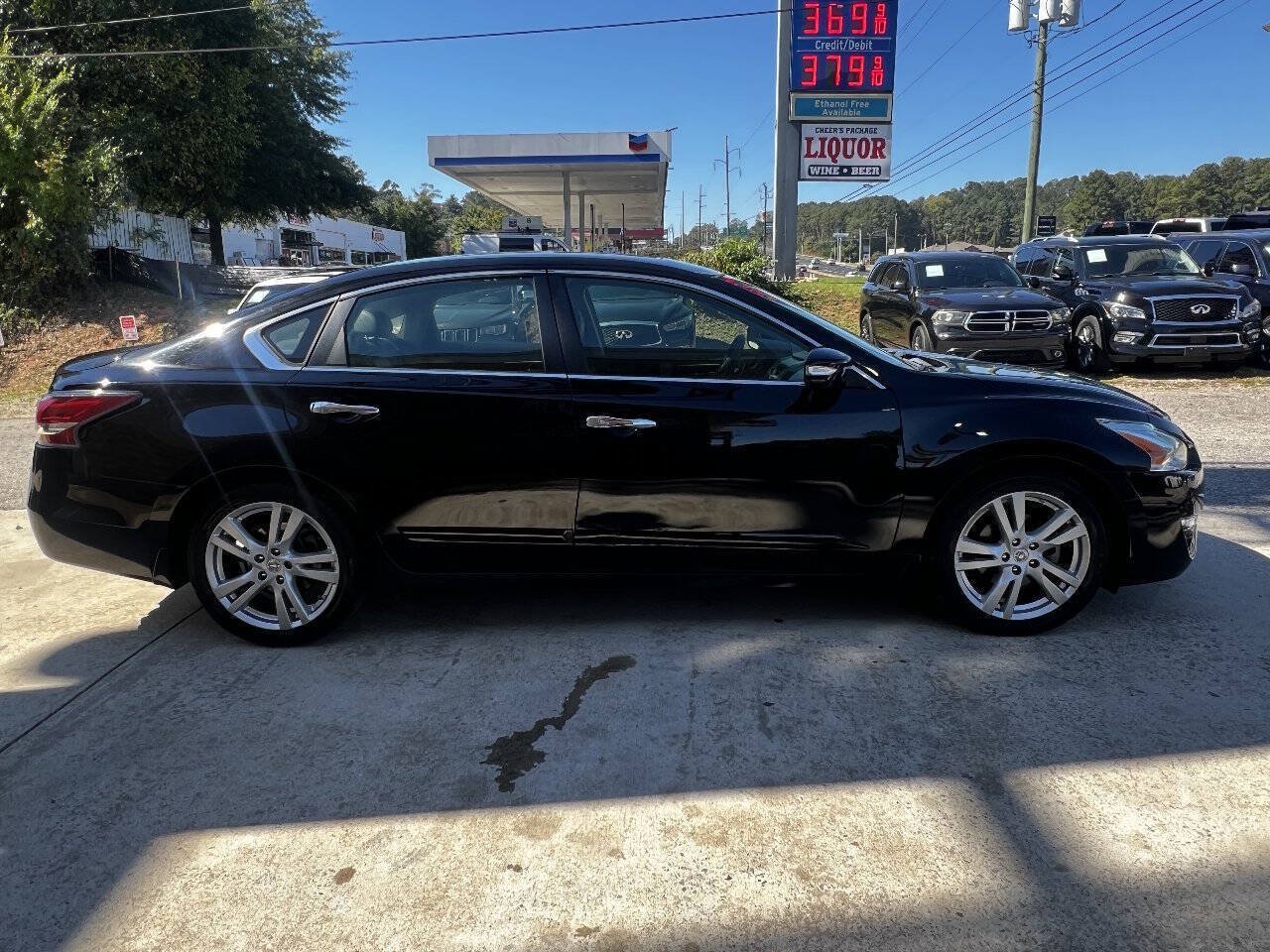 Used 2015 Nissan Altima 3.5 SL FWD image 7