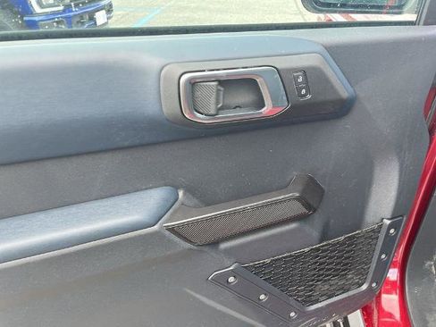 Certified 2025 Ford Bronco Heritage Edition image 5