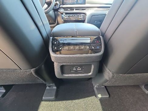 Used 2025 INFINITI QX60 Luxe w/ Vision Package AWD/4WD image 25