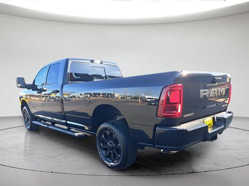New 2026 RAM 2500 Big Horn AWD/4WD image 5