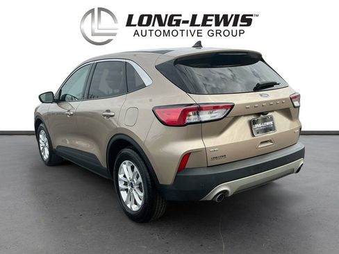Used 2020 Ford Escape SE image 4