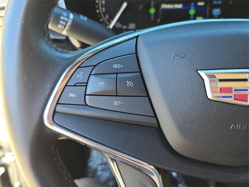 Used 2019 Cadillac XT5 FWD image 23