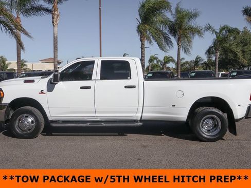 Used 2023 RAM 3500 Tradesman w/ Chrome Appearance Group AWD/4WD image 5