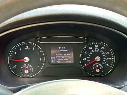 Used 2019 Kia Sorento AWD image 6