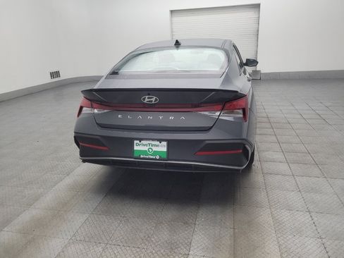 Used 2025 Hyundai Elantra Sport FWD image 7