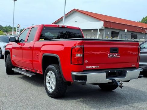 Used 2018 GMC Sierra 1500 SLE w/ SLE Value Package AWD/4WD image 3