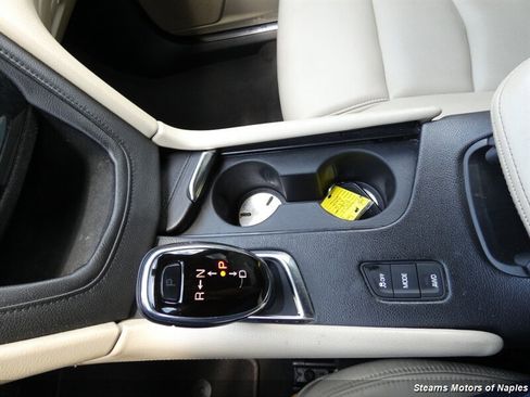 Used 2017 Cadillac XT5 Luxury image 31