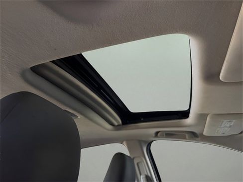 Used 2016 Honda HR-V EX image 22