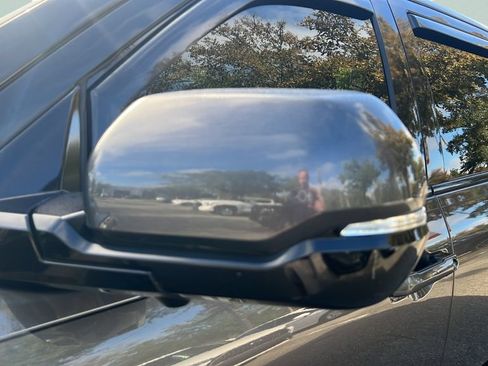 Used 2022 Toyota Tundra Platinum RWD image 29