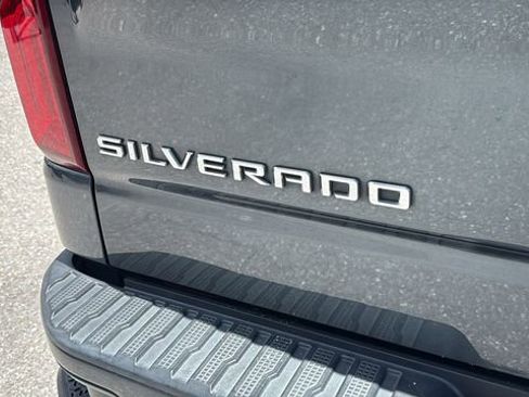 Used 2020 Chevrolet Silverado 1500 Custom w/ Custom Value Package RWD image 7