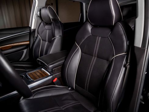 Used 2017 Acura MDX w/Advance/Entertainment Pkg image 4