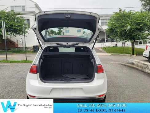 Used 2017 Volkswagen GTI Sport FWD image 8