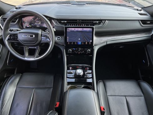 Used 2023 Jeep Grand Cherokee Overland w/ Luxury Tech Group IV image 10