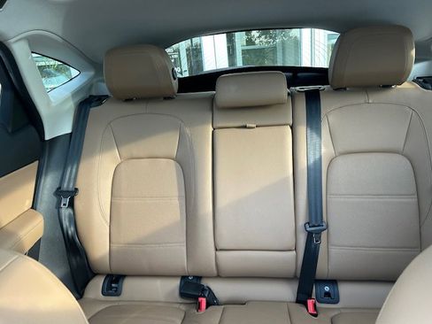 Certified 2022 Jaguar E-PACE SE image 28