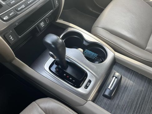 Used 2019 Honda Ridgeline RTL-T image 37