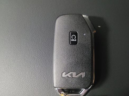 Used 2023 Kia Sorento S FWD image 32