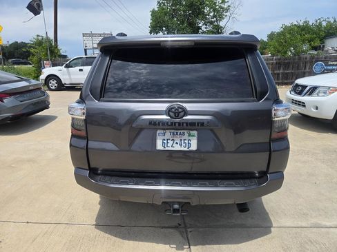 Used 2020 Toyota 4Runner SR5 Premium w/ Moonroof Package AWD/4WD image 7