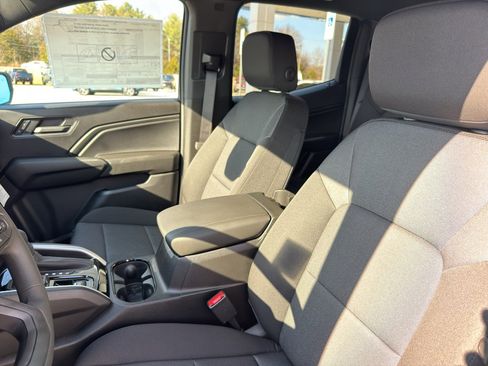 New 2026 Chevrolet Colorado W/T image 11