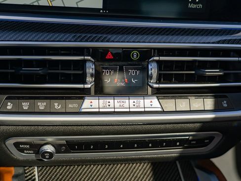 Used 2022 BMW X6 M50i w/ Executive Package image 27