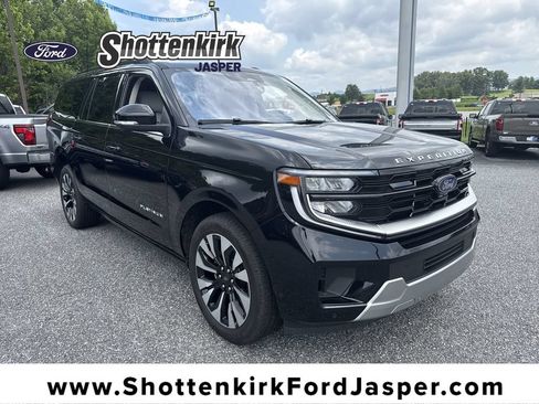 Used 2025 Ford Expedition Max Platinum w/ Driver's Package AWD/4WD image 1